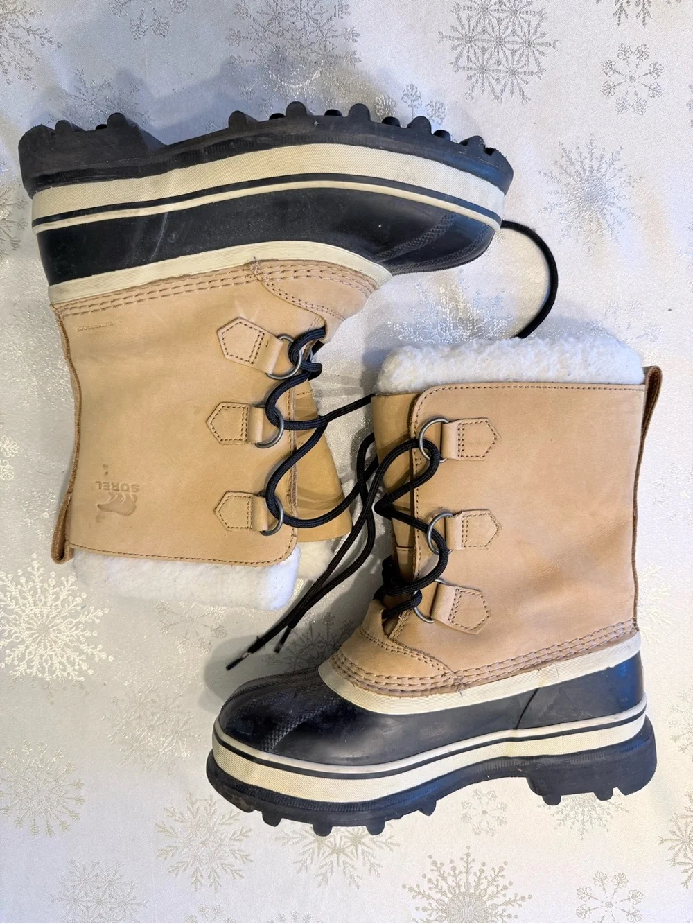 Sorel CARIBOU™ Youth Waterproof Warm Winter Boot Buff Leather Unisex size 4